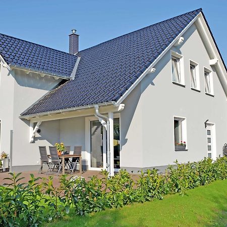 Ferienwohnung Sellin Am Seepark エクステリア 写真