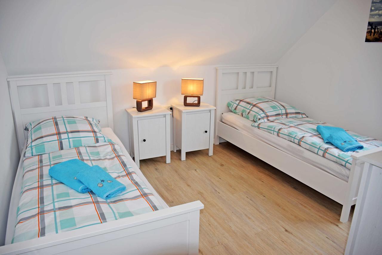 Ferienwohnung Sellin Am Seepark エクステリア 写真