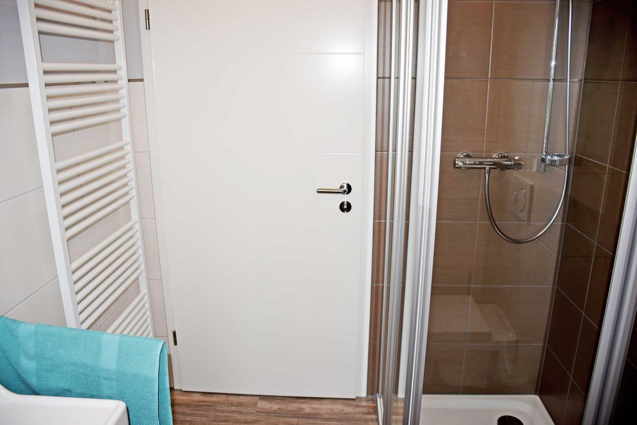 Ferienwohnung Sellin Am Seepark エクステリア 写真